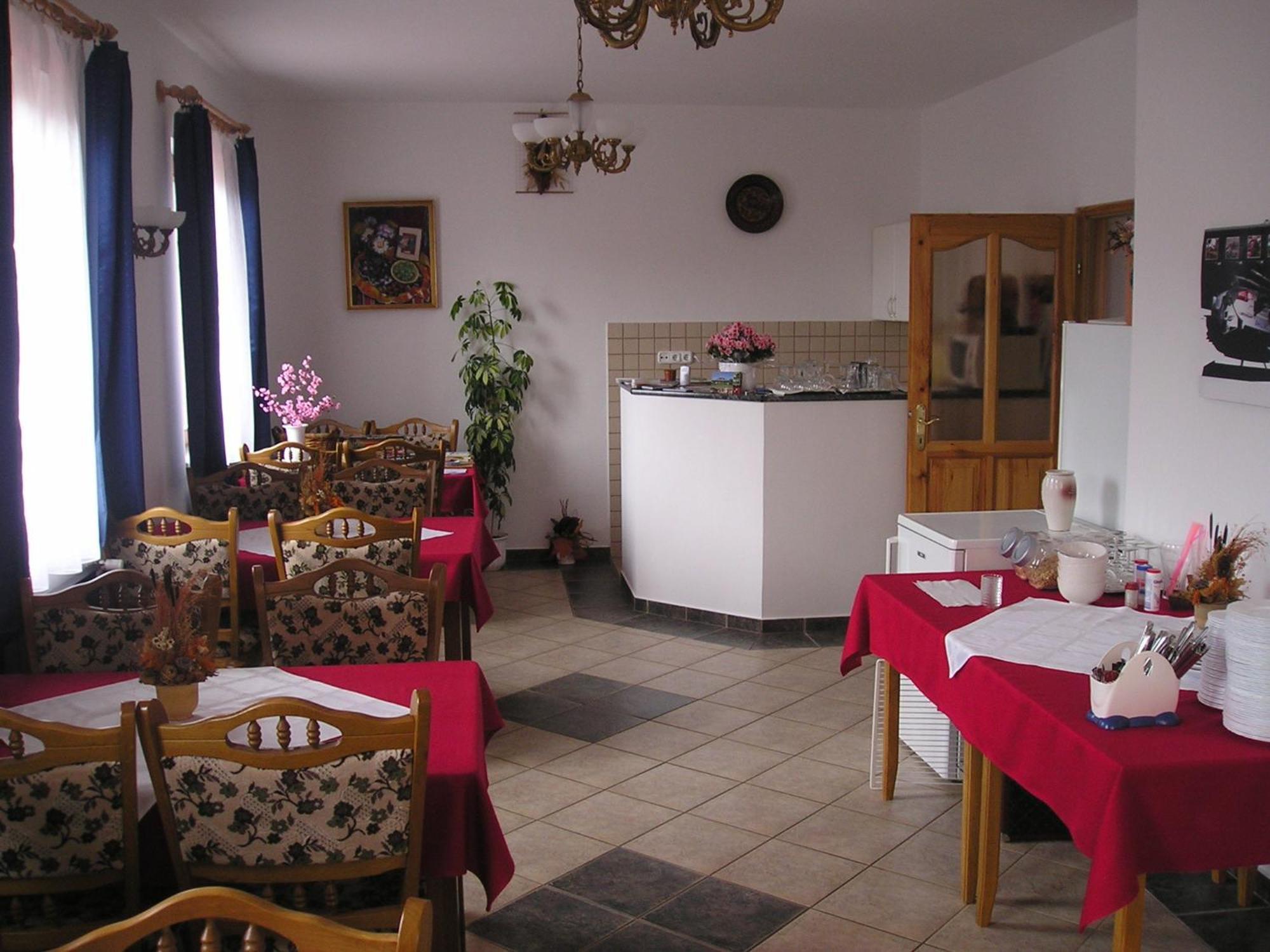 Villa Jaeger Vonyarcvashegy Esterno foto
